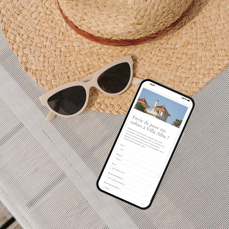 mockup-smartphone-villa-alba-SECTION-DEVBLOOM